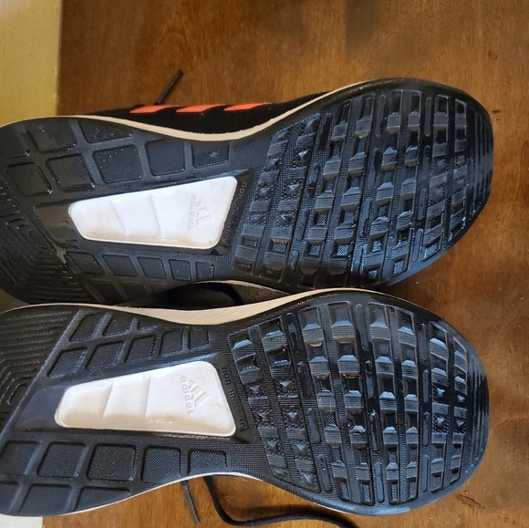 Kids Addias athletic sneakers size 1 - Picture 4 of 4